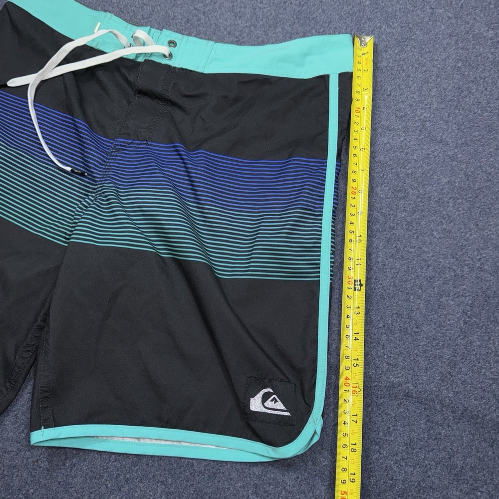 QUIKSILVER Board Shorts Men Size 33 Multi-Color Striped Beach Summer Swim Surf - Picture 10 of 10